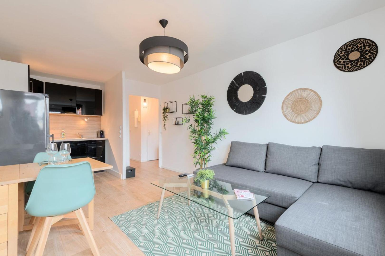 Lille, Fully-Equipped Apartment With Parking Space Buitenkant foto